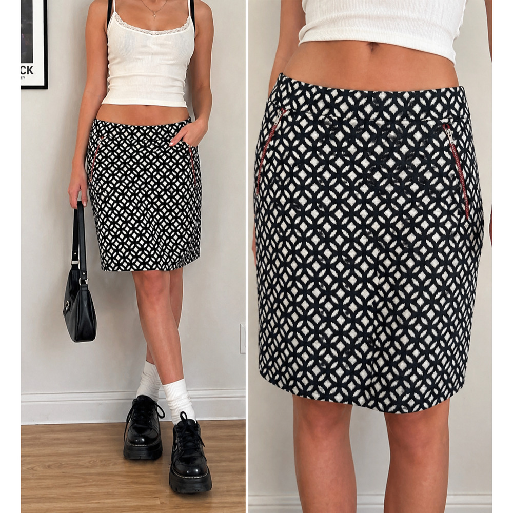 Le Lis Skirt Medium Geometric Career Academia Y2K Preppy Stretch Knit Pull On